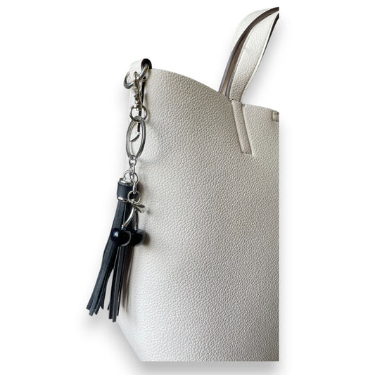 BAG CHARM TASSEL CHERRY - Best Clothes