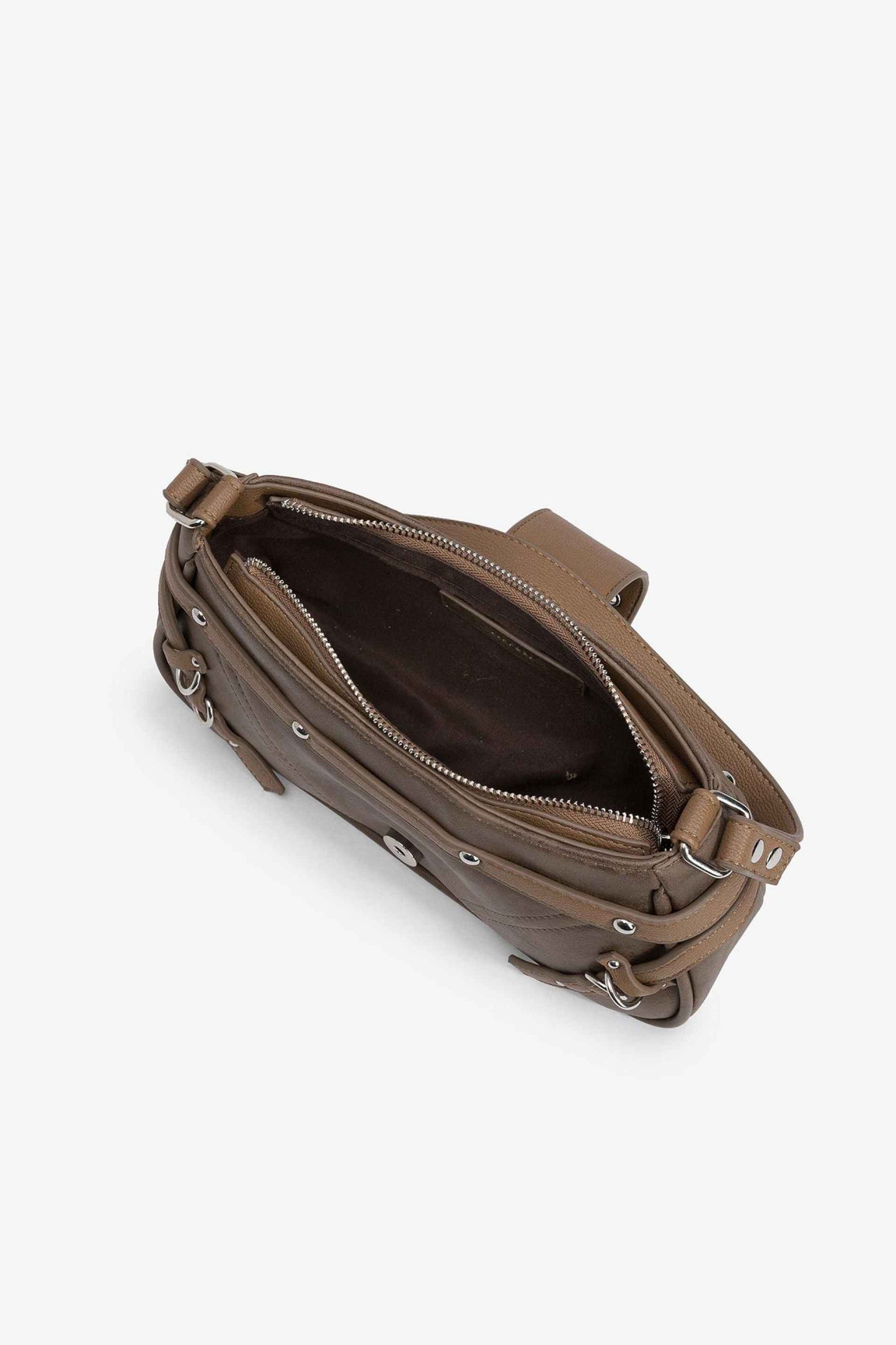 BRUN AXELVÄSKA MED SPÄNNEN CLEENA