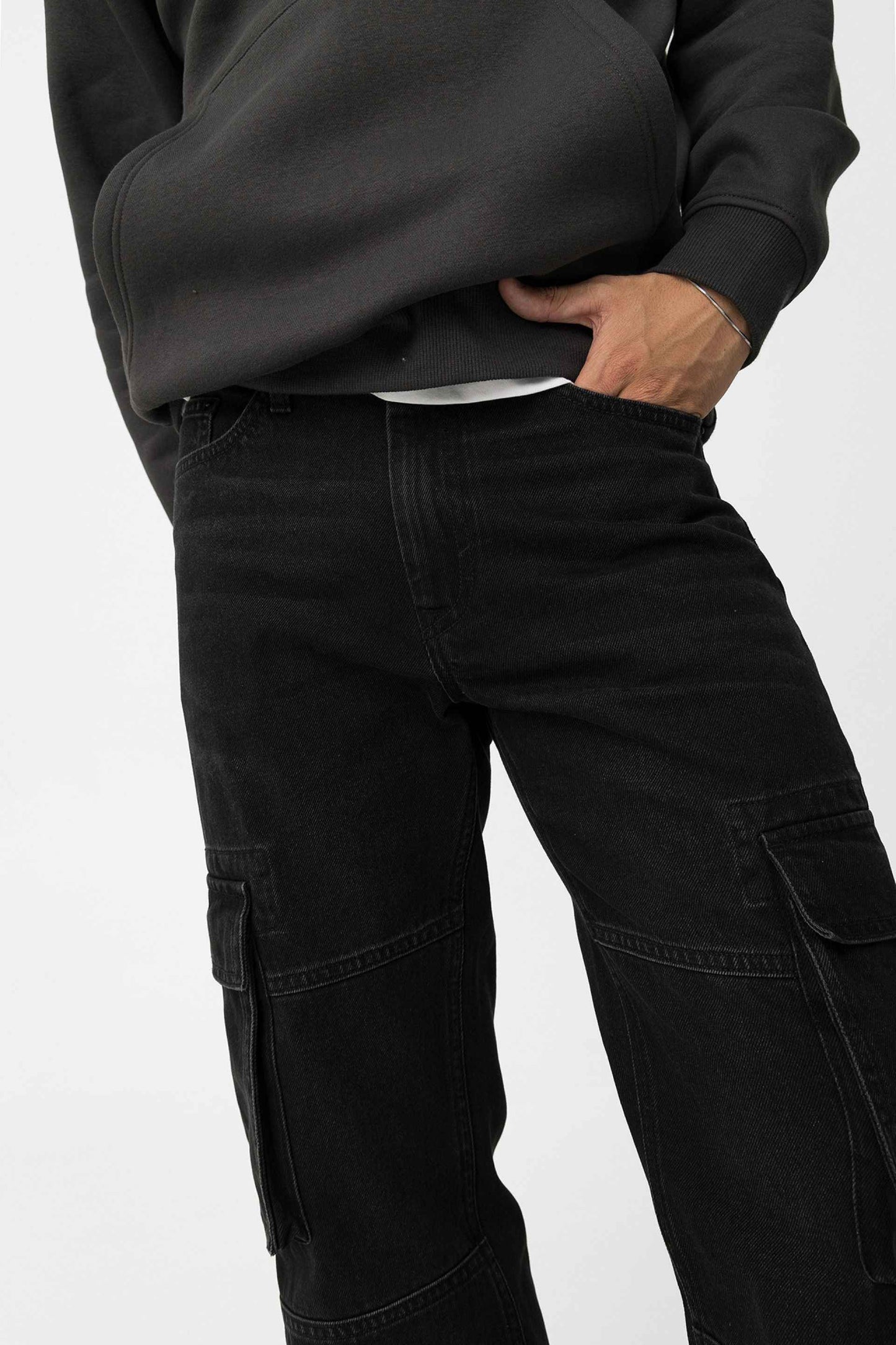 CARGO JEANS