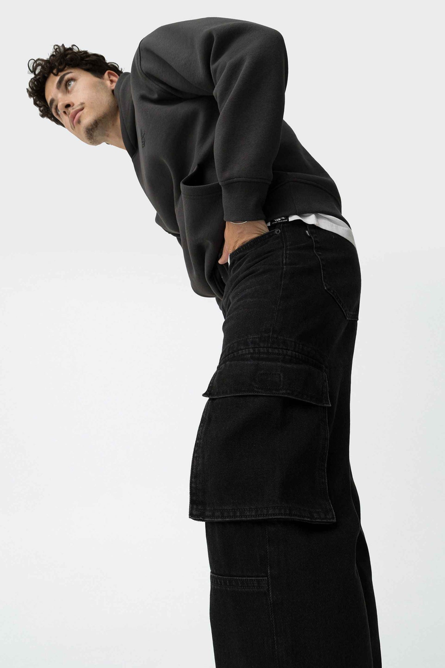 CARGO JEANS