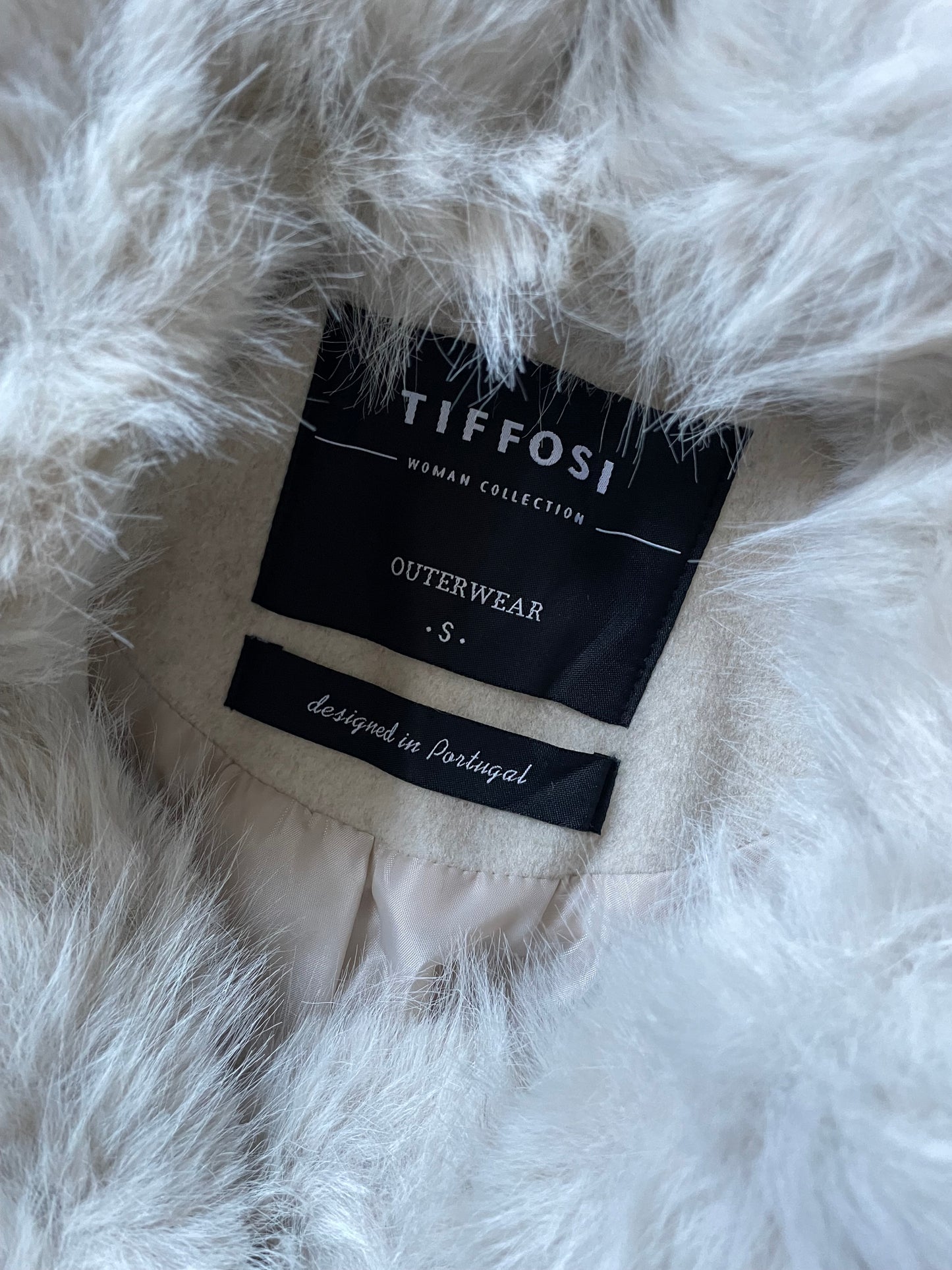 KATRIN ELEGANT WOMANS FUR COLLAR COAT - BEST CLOTHES