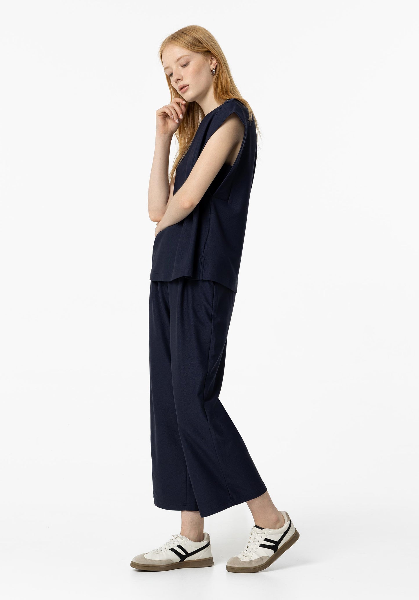 NEUTRALE B-HOSE