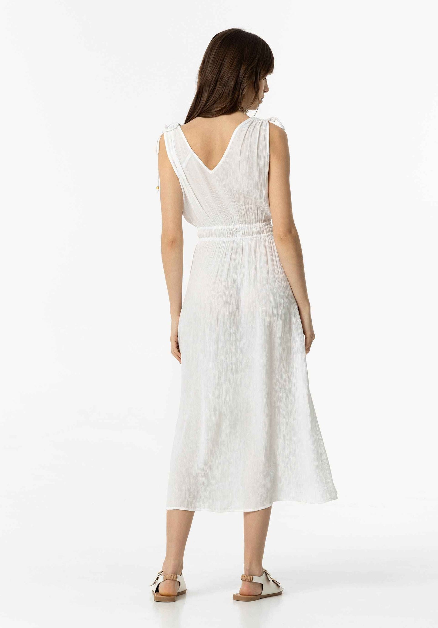 FERTIGES LANGES KLEID
