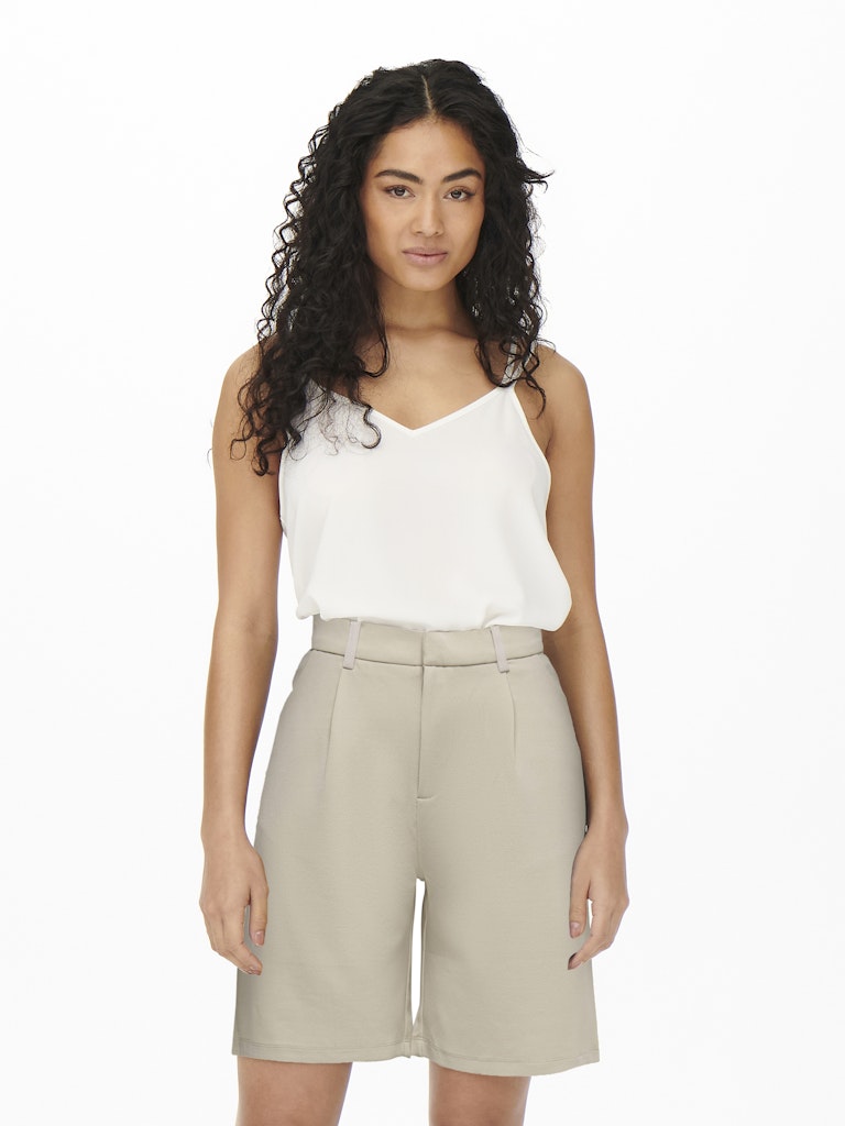 TANJA CITY SHORTS - Best Clothes