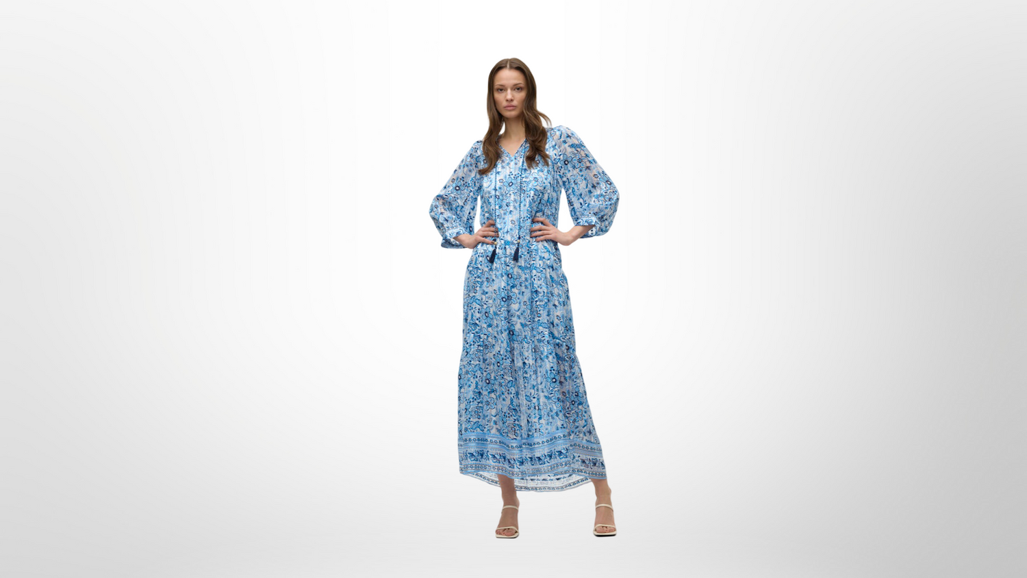 Klänningar och Jumpsuits - BEST CLOTHES