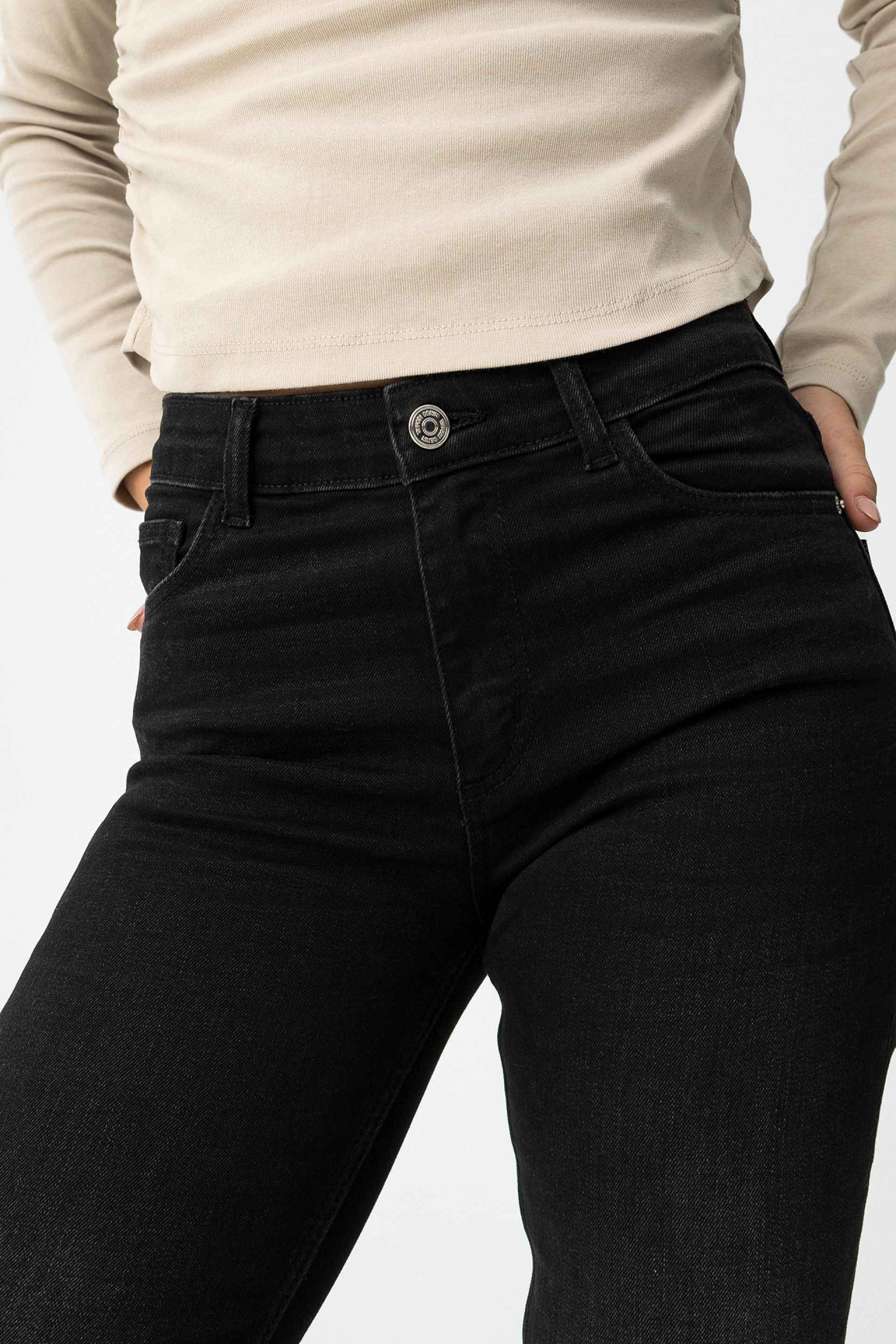 BELLA BLACK FLARE JEANS