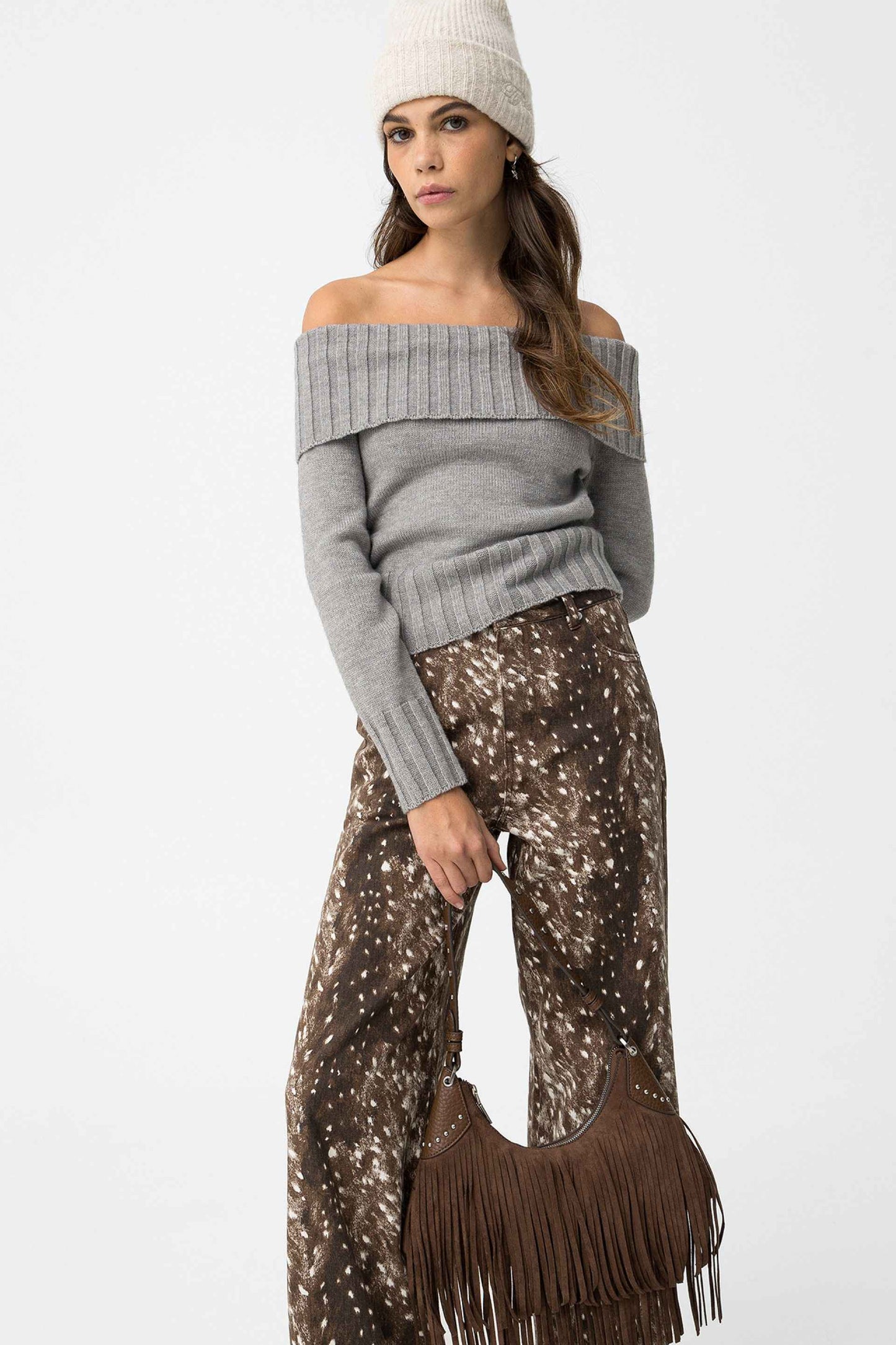 CAVERN OFF-SHOULDER RIBBED SWEATER