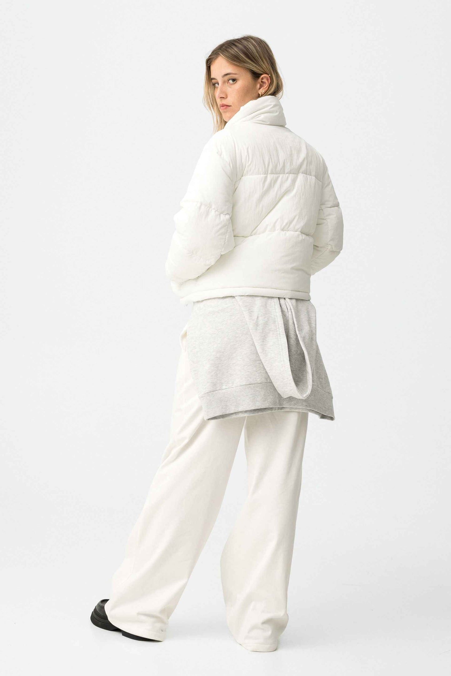COCKATOO WHITE PUFFER JACKET