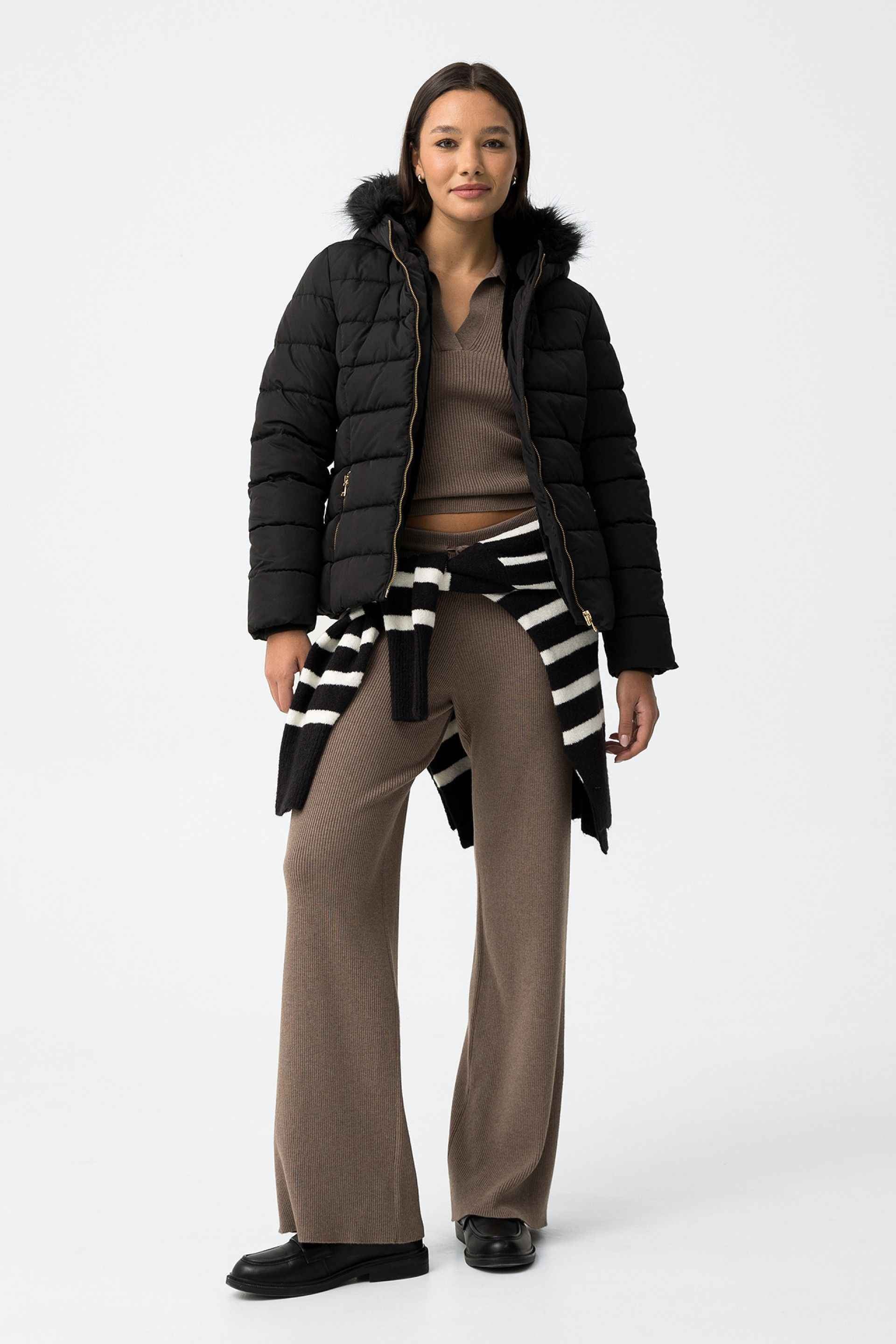 FEED SVART PUFFER DAMJACKA