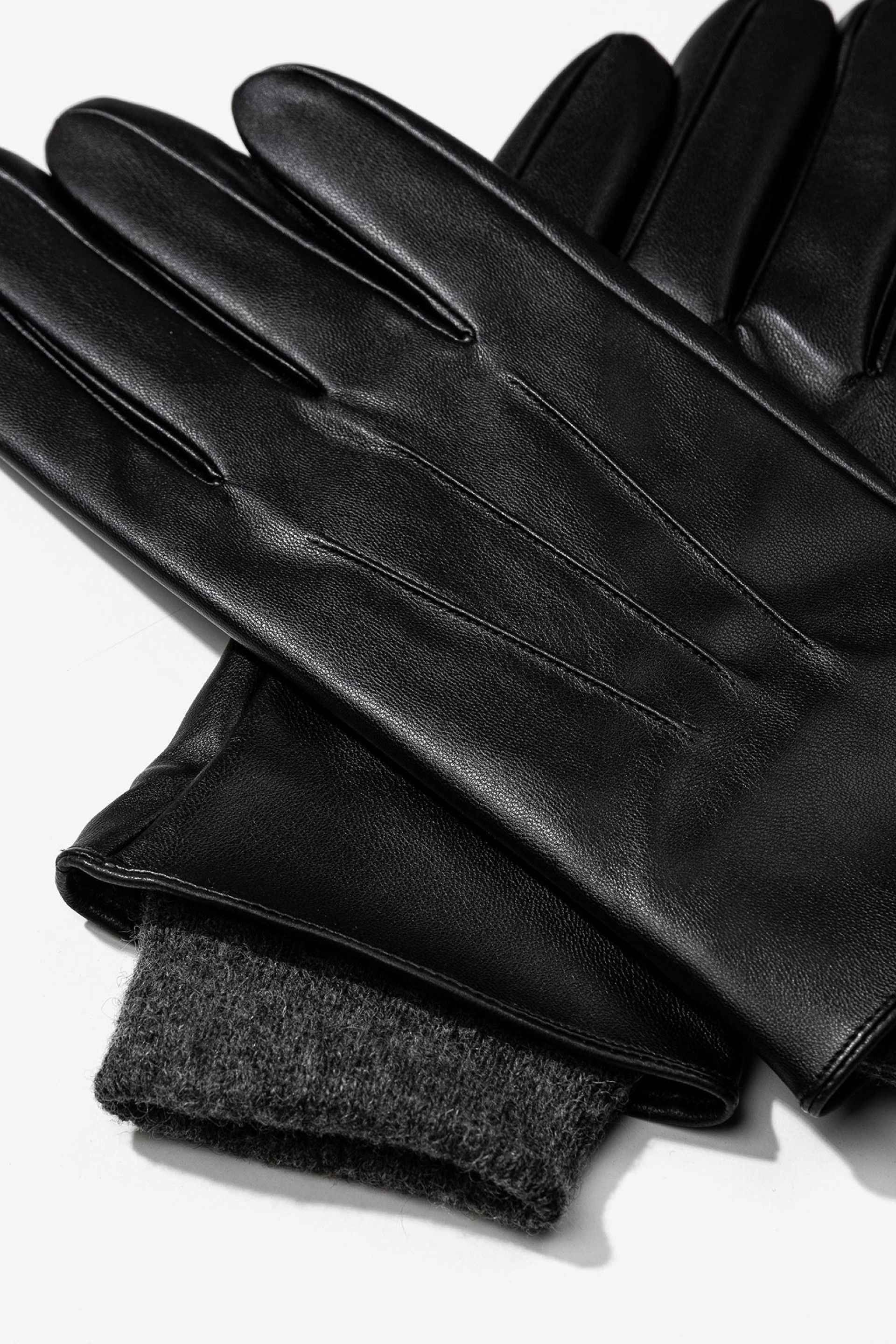 ELEGANTA SVARTA HERRHANDSKAR GORDAN