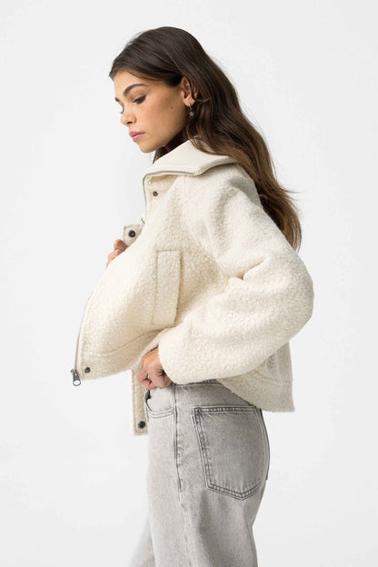 HAZEL WHITE BOUCLÉ JACKET