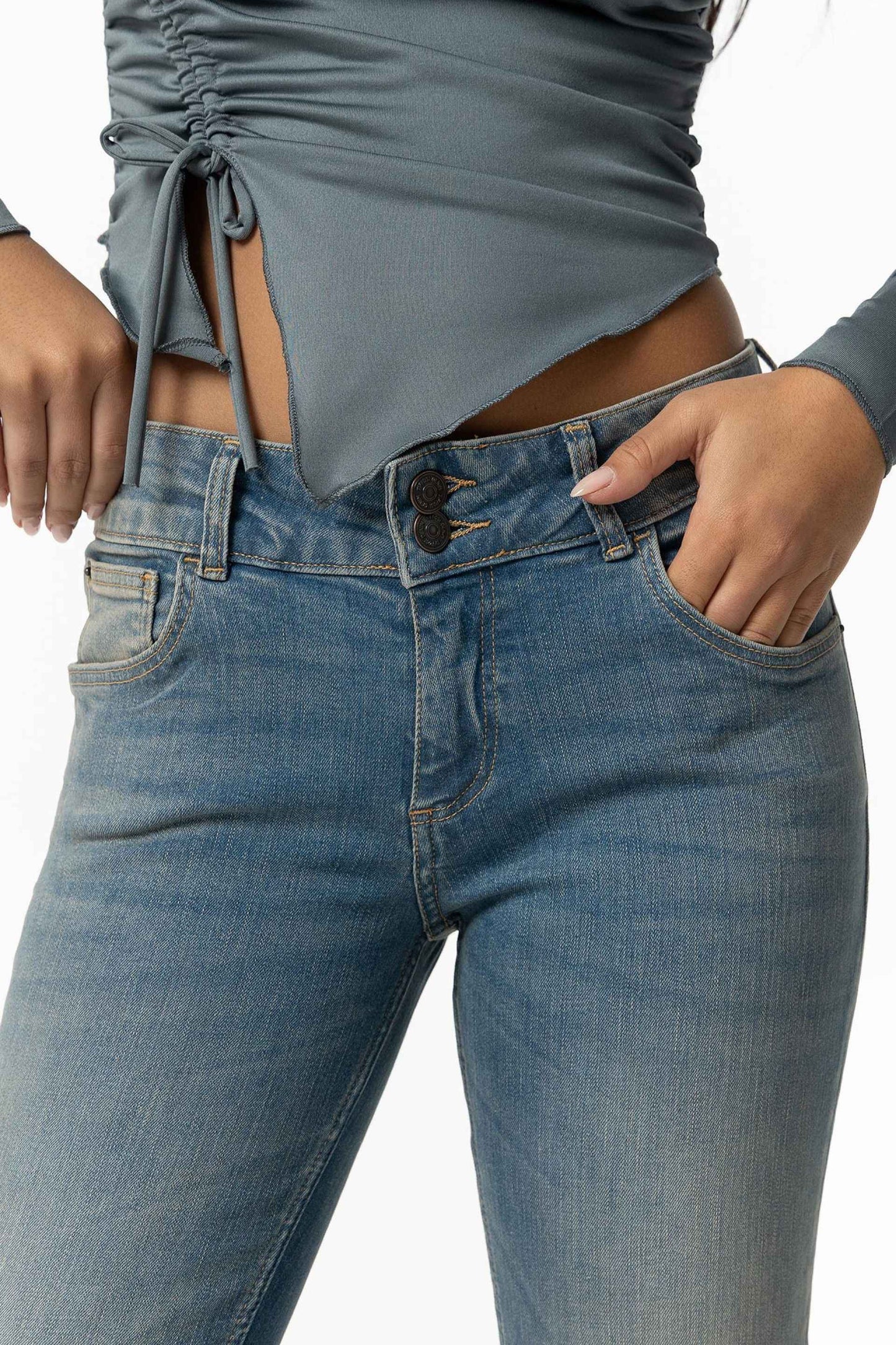 PAIGE 7 JEANS