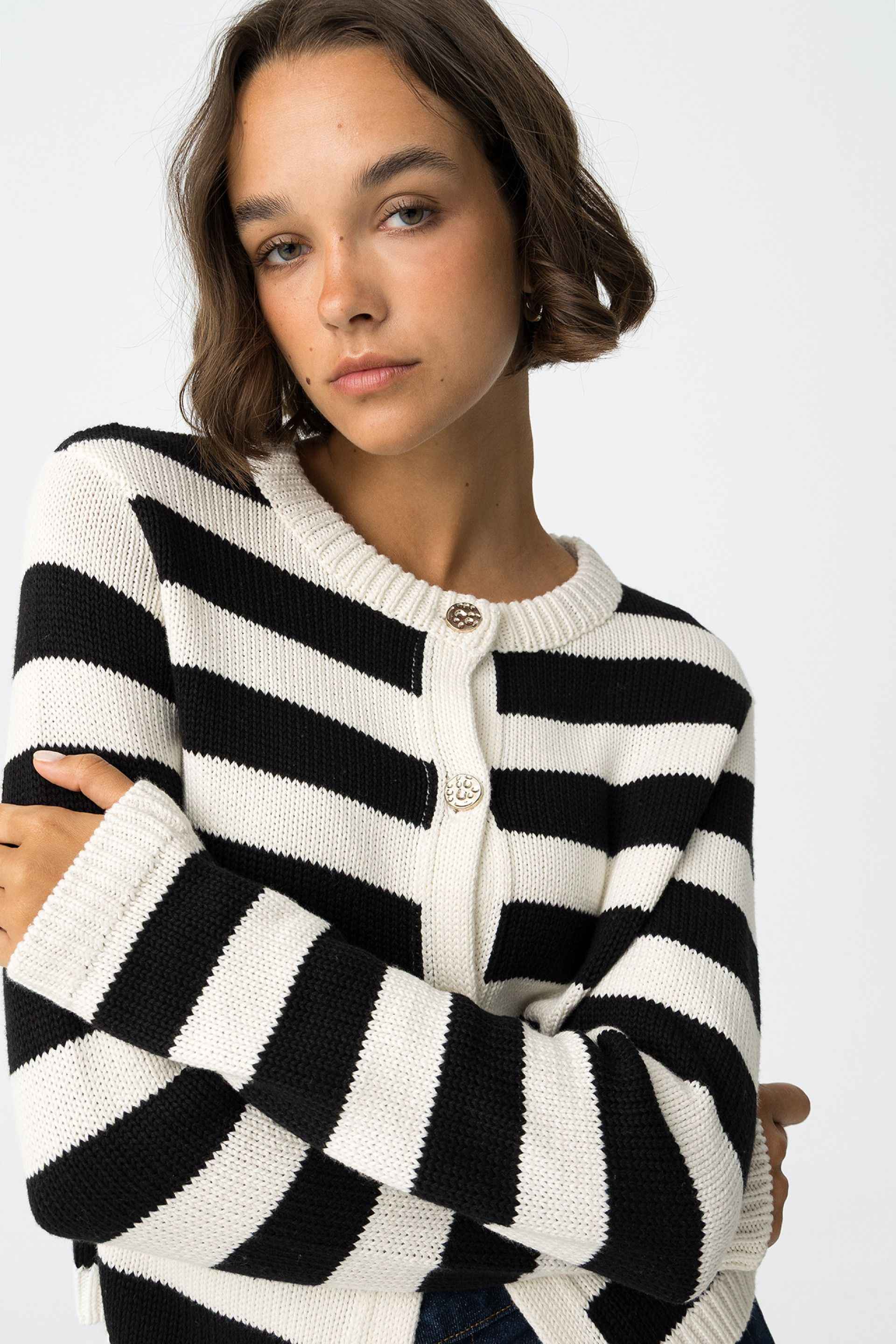 REQUIEM CARDIGAN