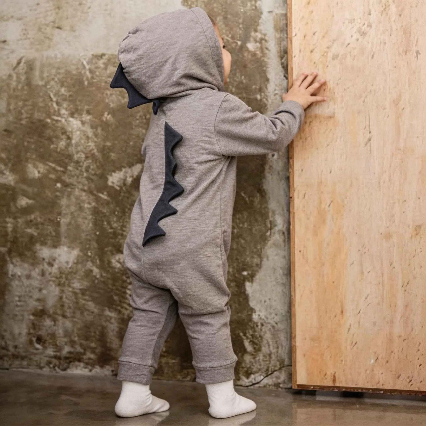 Pyjamas DINOSAURIE – Mjukt och lekfullt sovset för barn