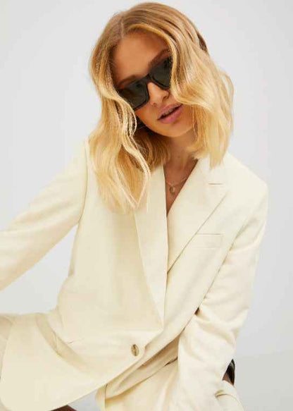MARY BLAZER