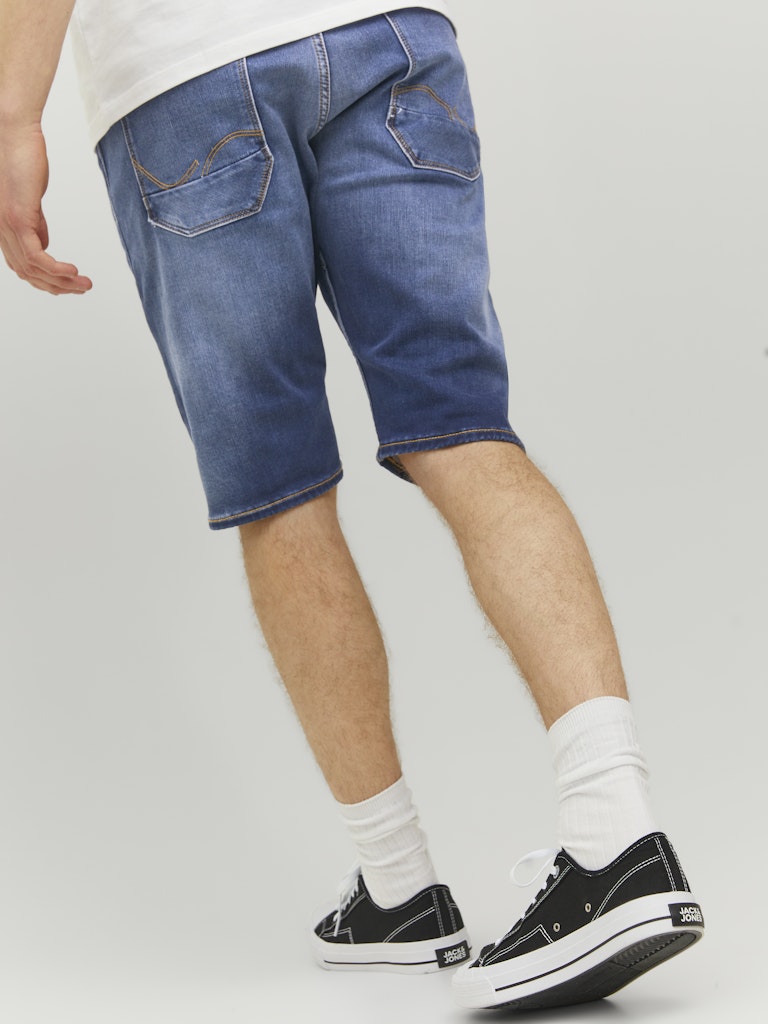 SCALE LANGE SHORTS GE 608 IK
